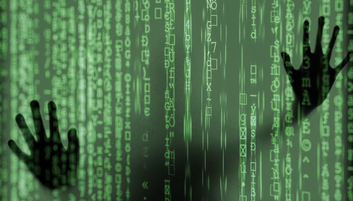 hacker-4031973_1920